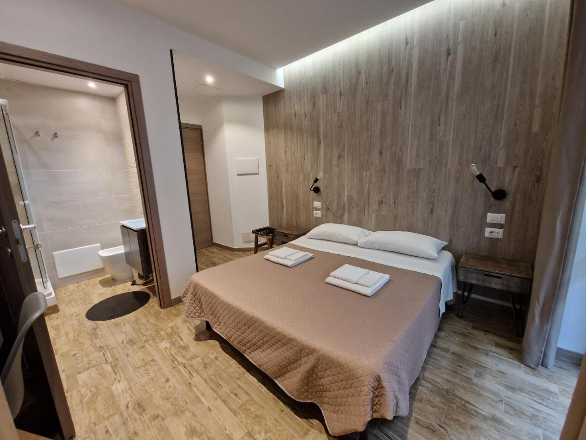 Arya Cagliari Hotel ภายนอก รูปภาพ