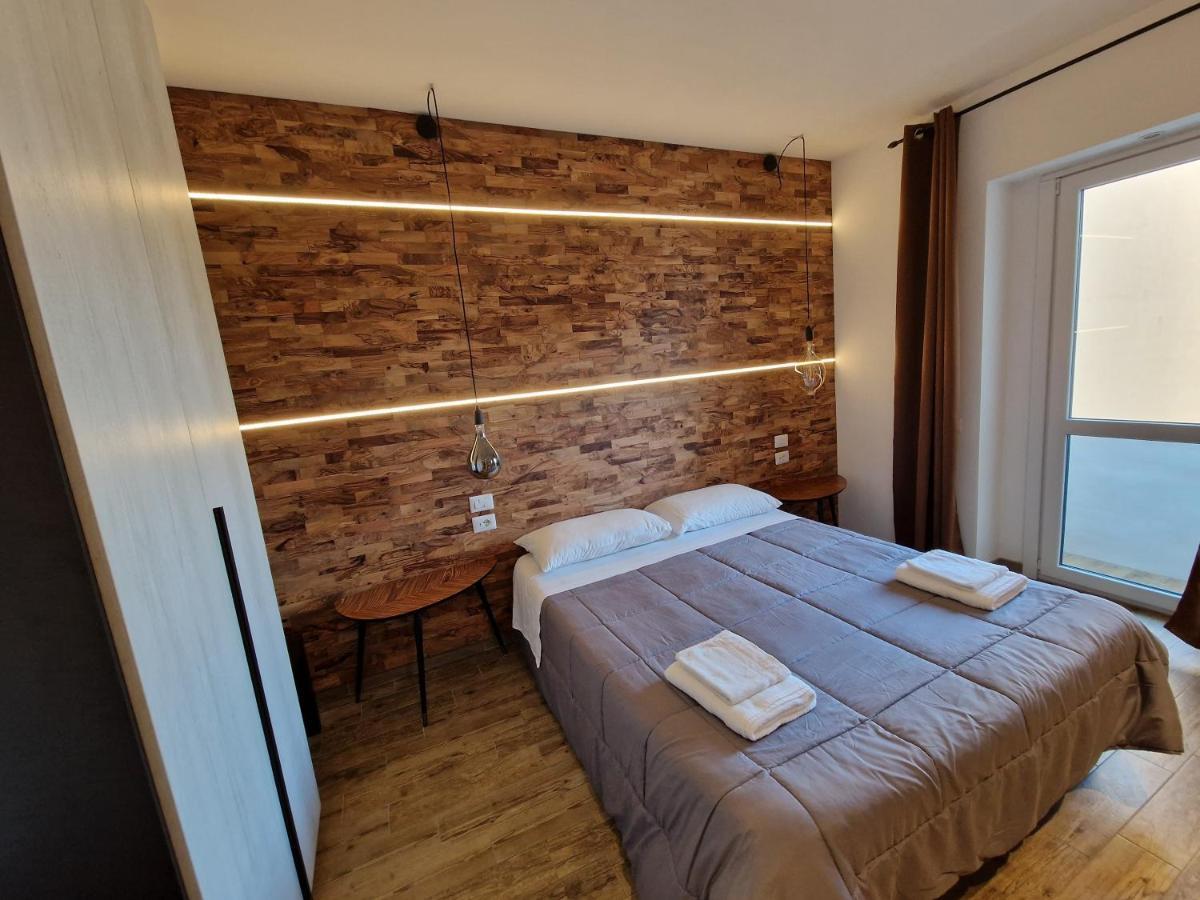 Arya Cagliari Hotel ภายนอก รูปภาพ