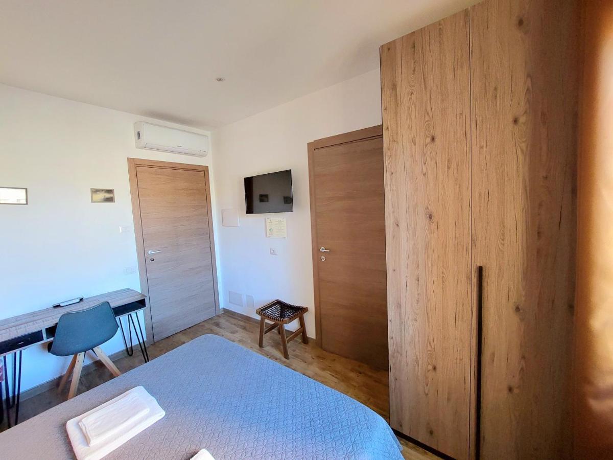 Arya Cagliari Hotel ภายนอก รูปภาพ