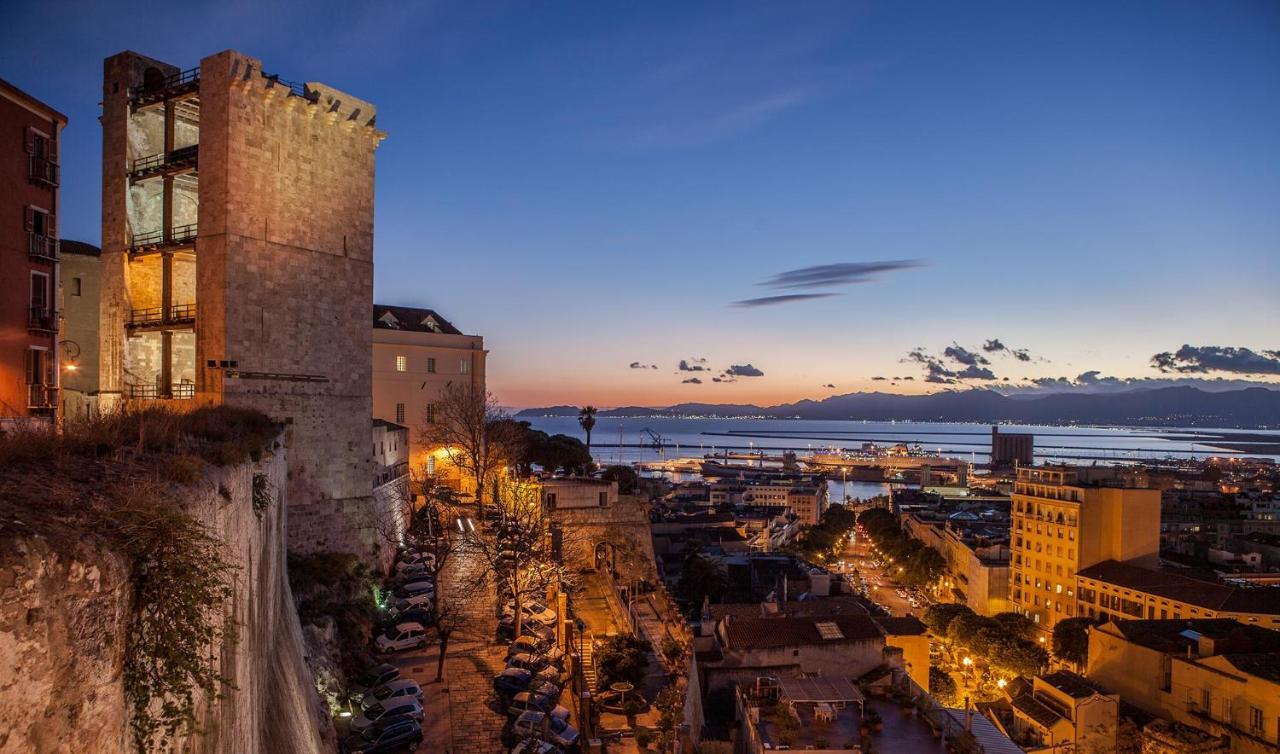 Arya Cagliari Hotel ภายนอก รูปภาพ